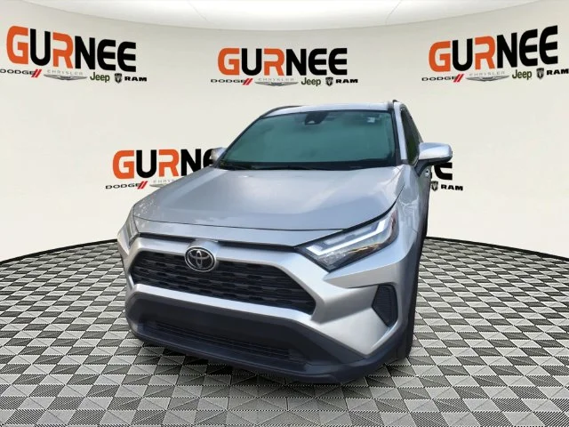 Used 2023  Toyota XLE image 8