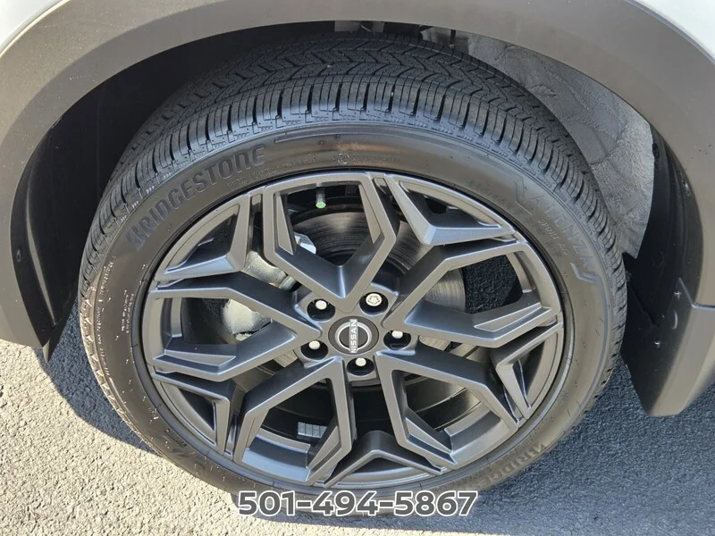 Used 2026 Aspen White NISSAN SR image 16