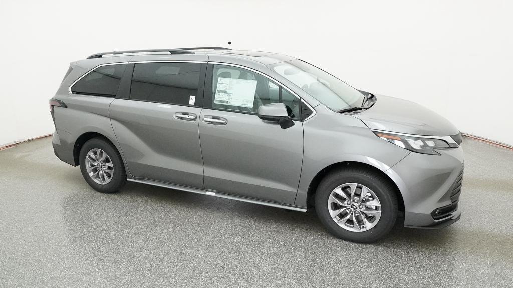 New 2026 Heavy Metal Toyota XLE image 19