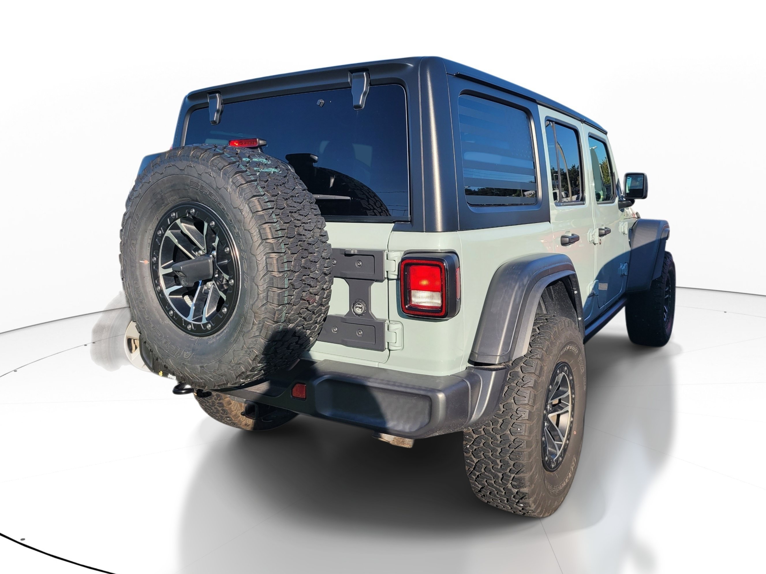 Used 2024 Earl Clearcoat Jeep Willys image 4
