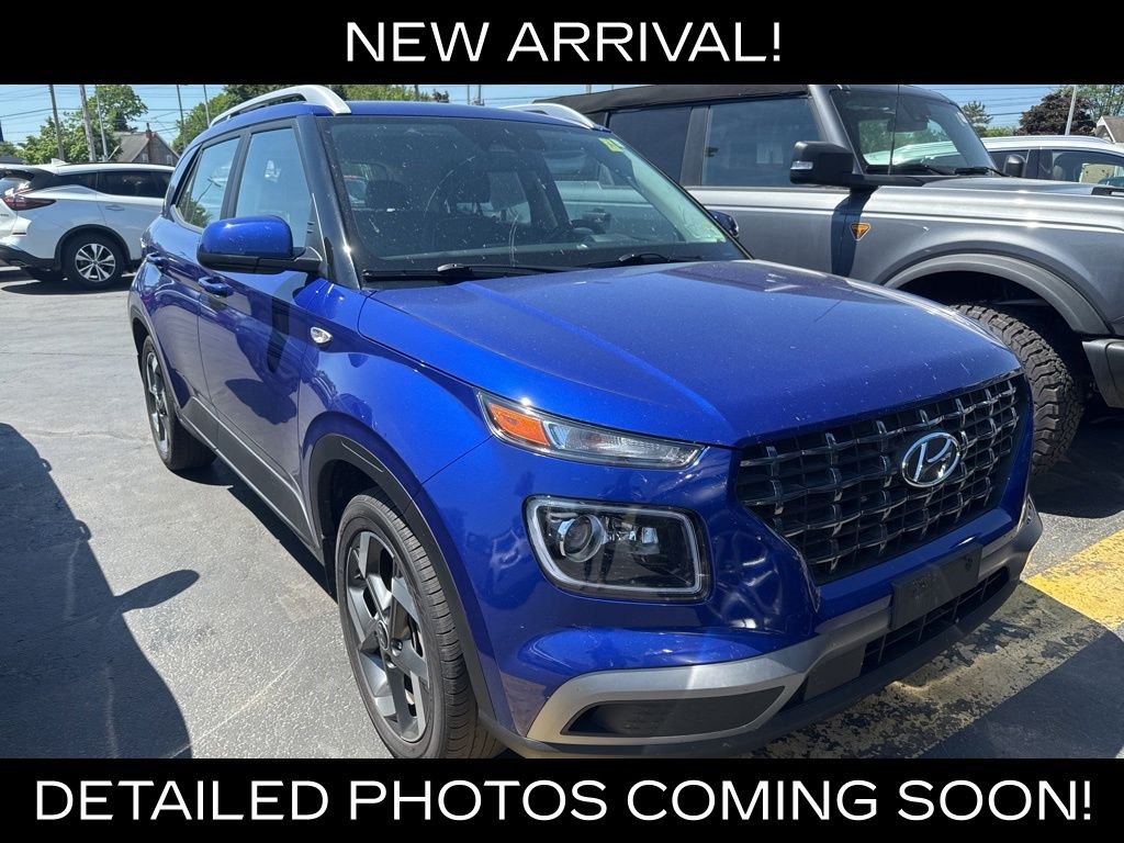 2024 Hyundai Venue Limited IVT's photo