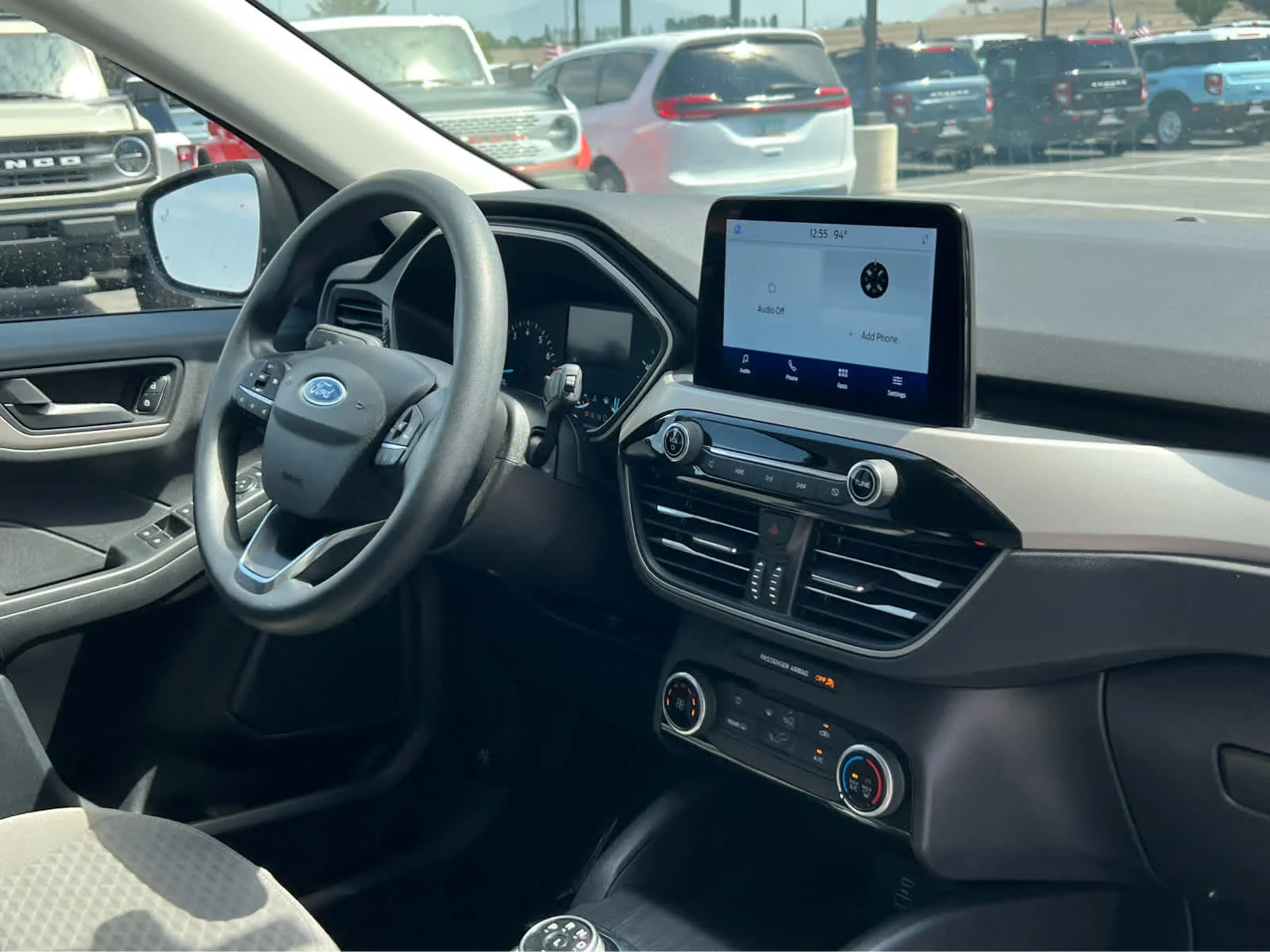 Certified Used 2022 Oxford White Ford SE image 20