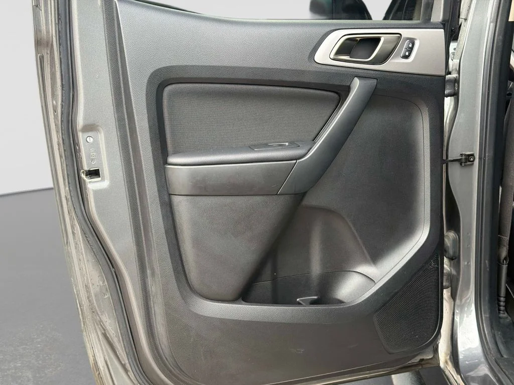 Used 2021 Gray Ford XLT image 13