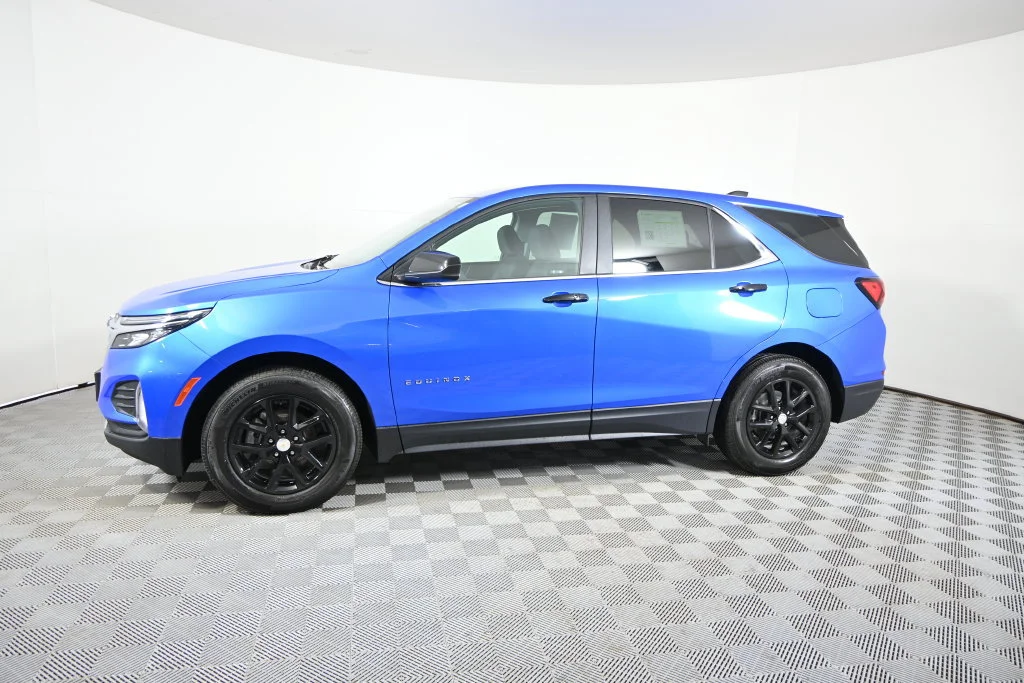 Used 2024 Chevrolet Equinox LT with VIN 3GNAXKEGXRS123125 for sale in Forest Lake, Minnesota