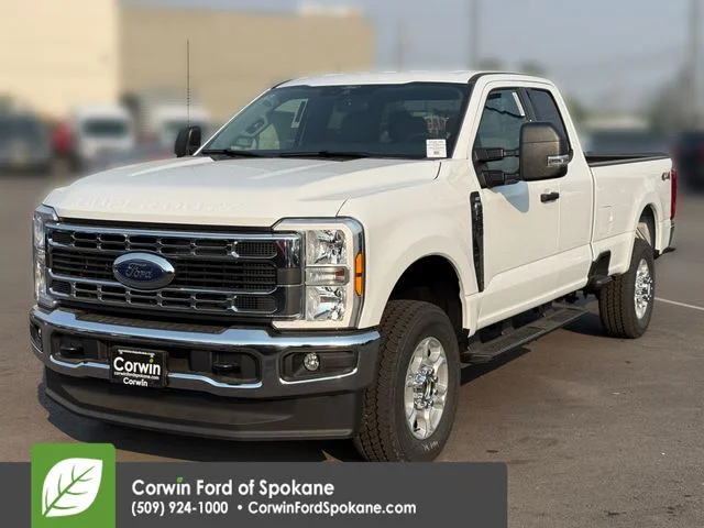 New 2026 Oxford White Ford XLT image 5