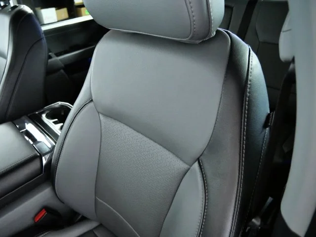 Used 2021 Gray Ford Lariat image 19