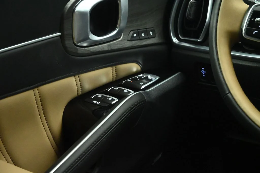 Certified Used 2025 Black Kia X-Line SX Prestige image 41