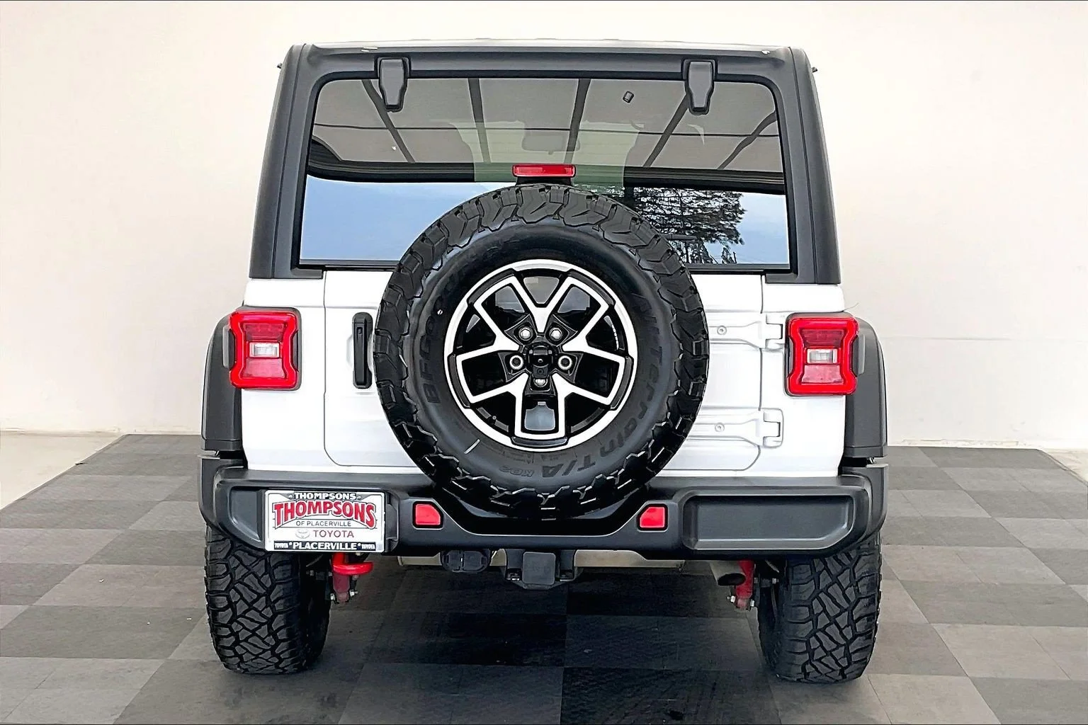 Used 2024 Bright White Clearcoat Jeep Rubicon image 3