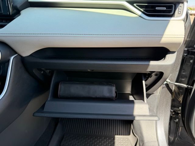 2021 Toyota RAV4 XLE Premium - Photo 31