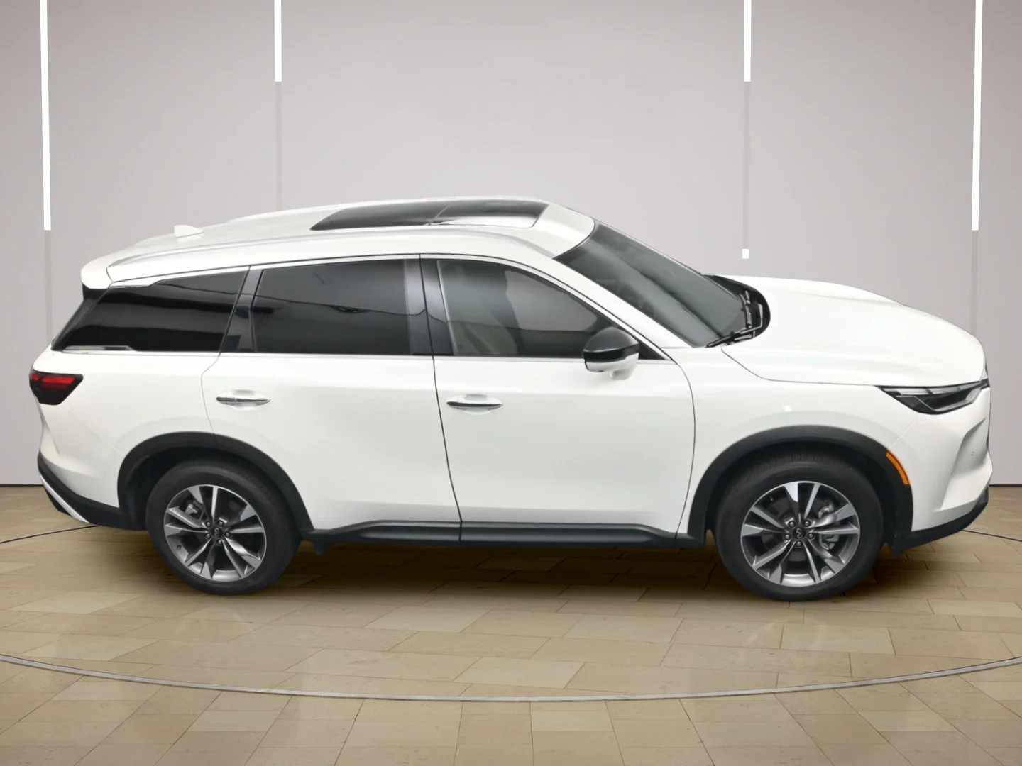 Certified Used 2025 Majestic White INFINITI LUXE image 35