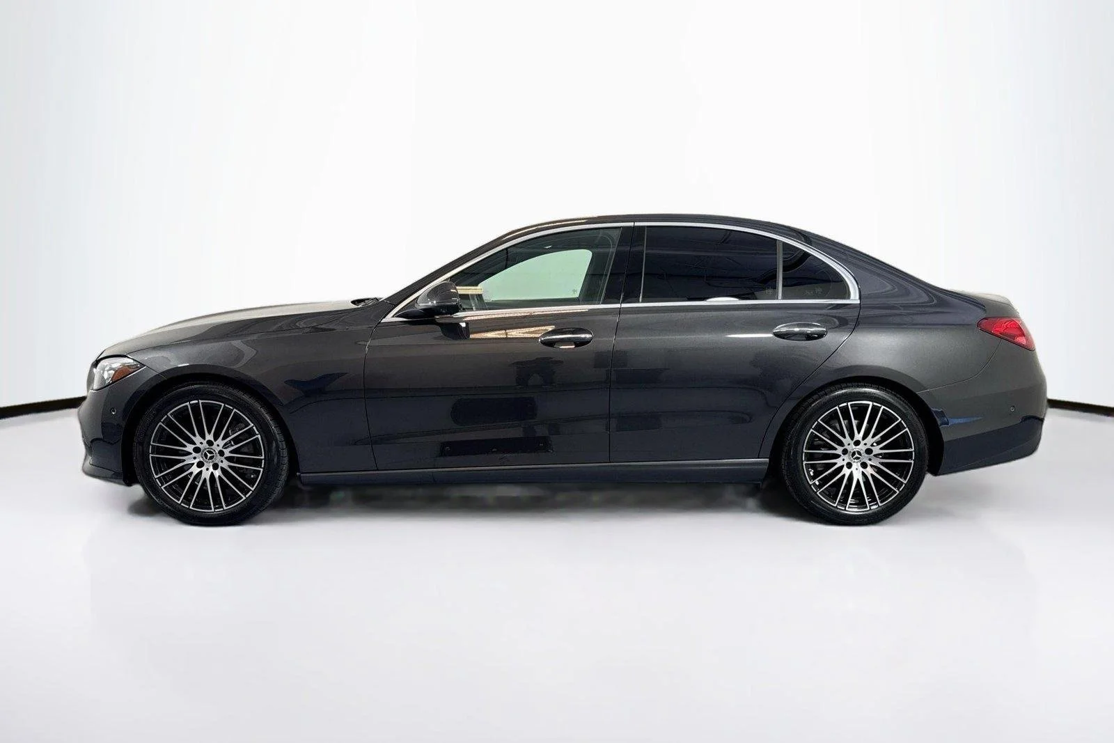 Used 2022 Graphite Grey Metallic Mercedes-Benz C 300 image 8