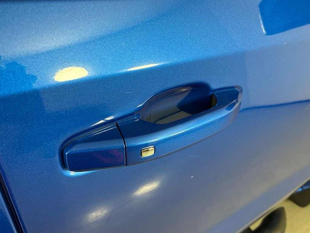 Used 2022 Blue Chevrolet RST image 16