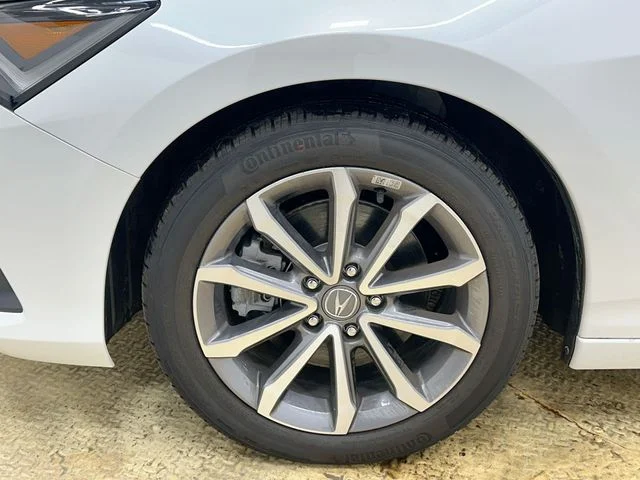 Used 2025  Acura Base image 20