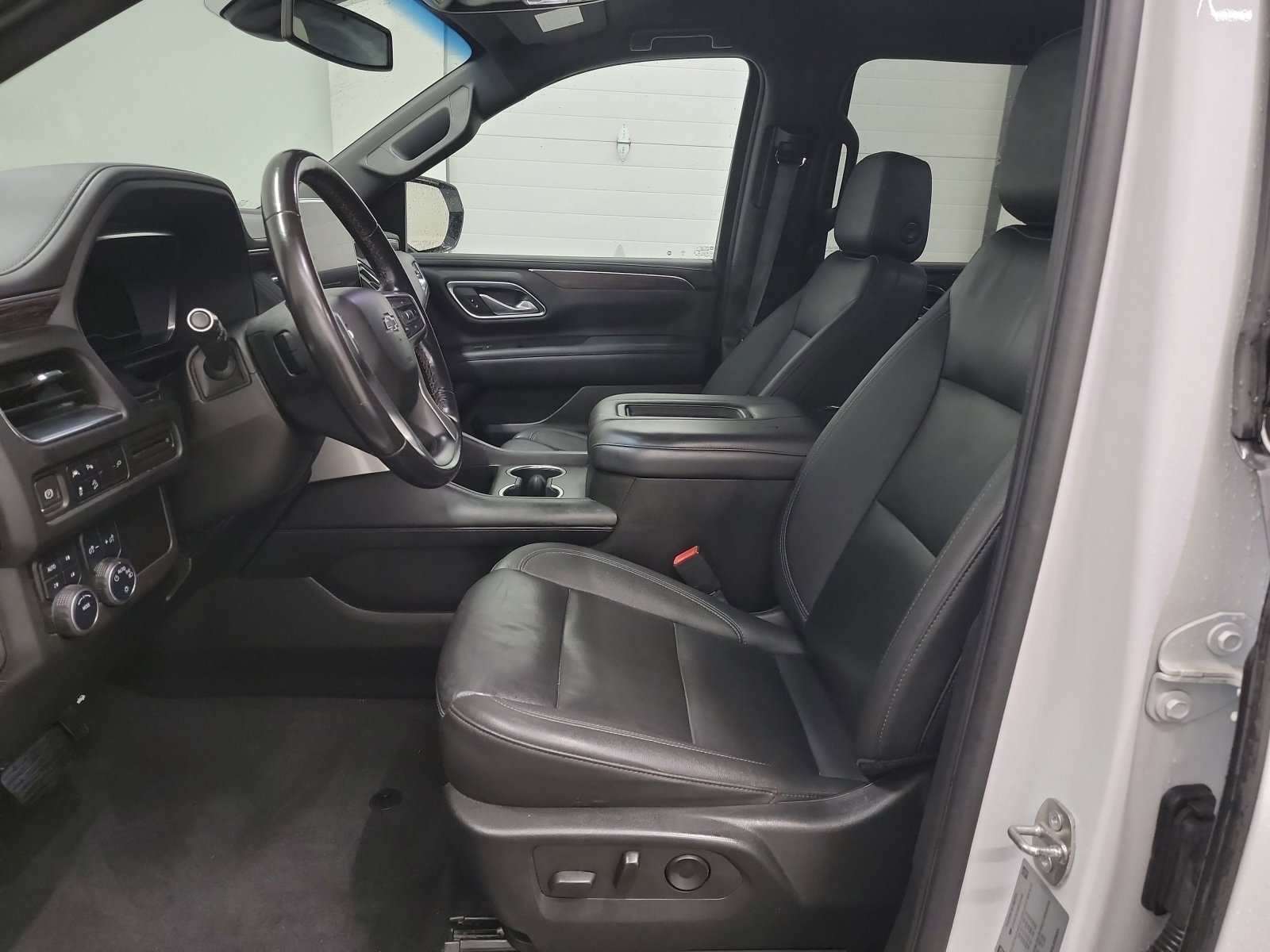 Used 2022 Summit White Chevrolet Z71 image 11