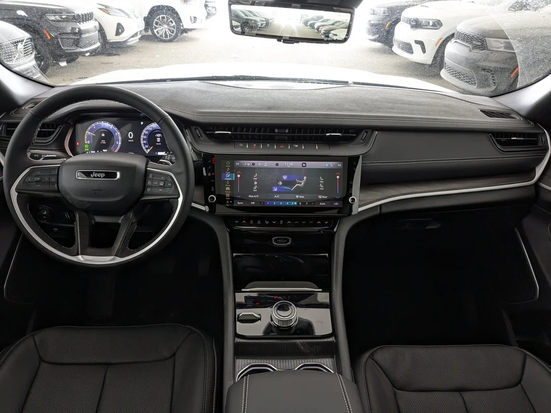 New 2026 White Jeep Limited Reserve - - 4x4 - Nappa Leather - Ventilated Seats - Trailer Tow Pack & More! image 21