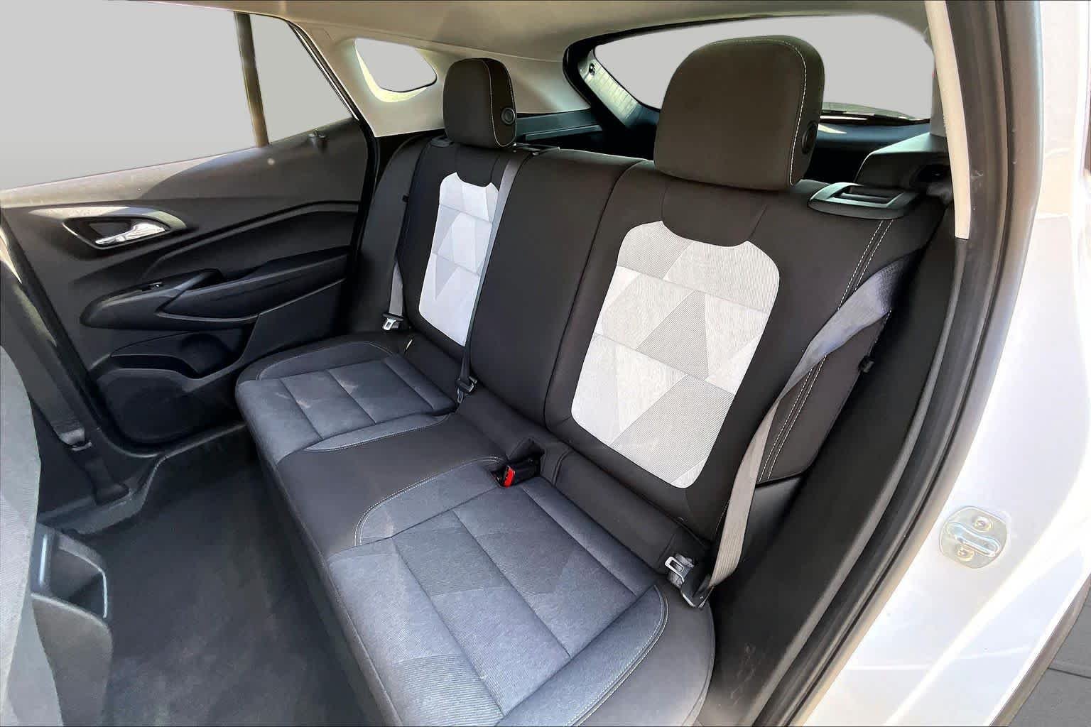 Used 2025 Summit White Chevrolet LS image 21