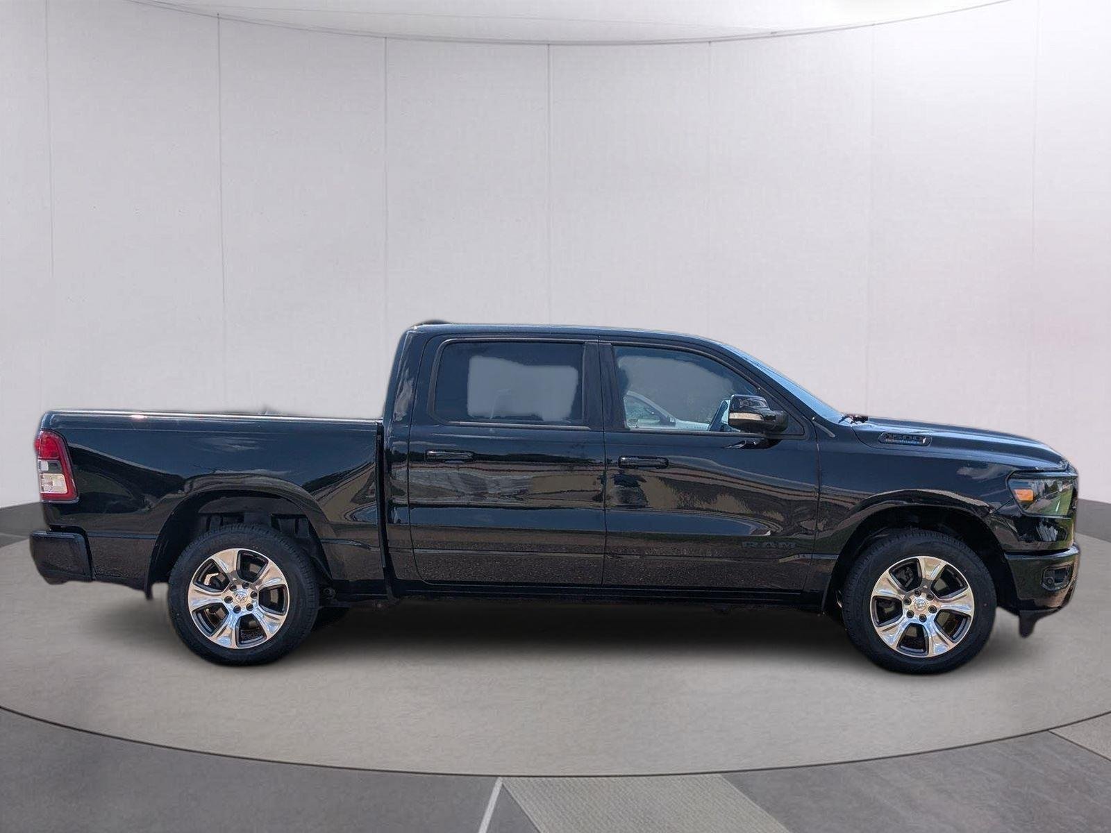 Used 2021 Diamond Black Crystal Pearlcoat Ram Big Horn image 7