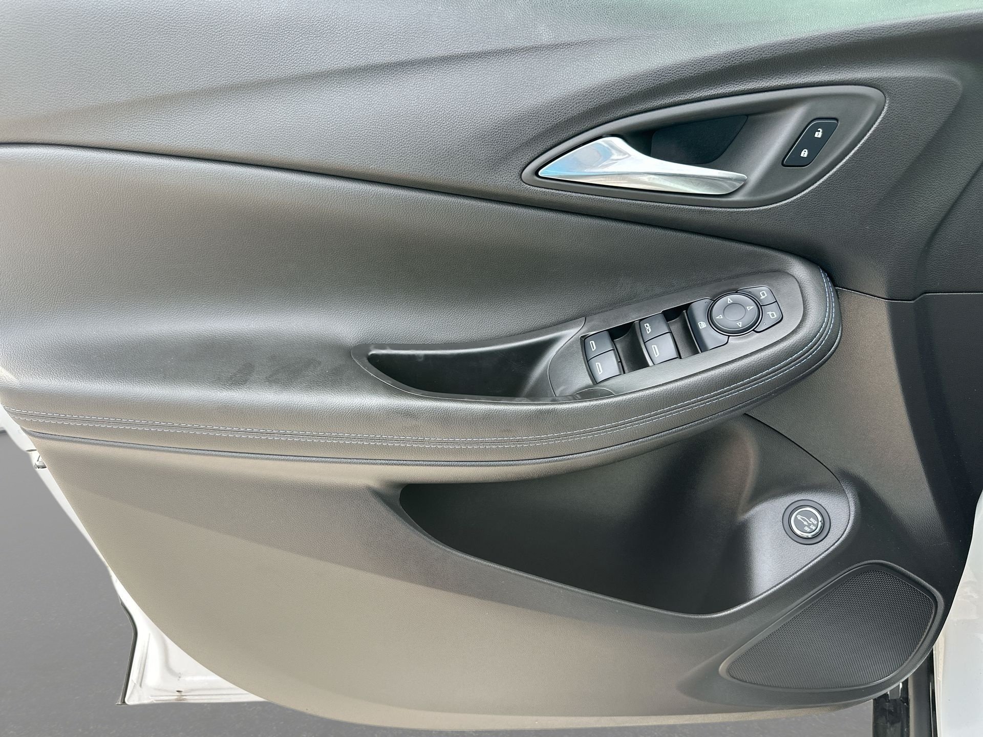 2025 Buick Encore GX Sport Touring - Photo 21