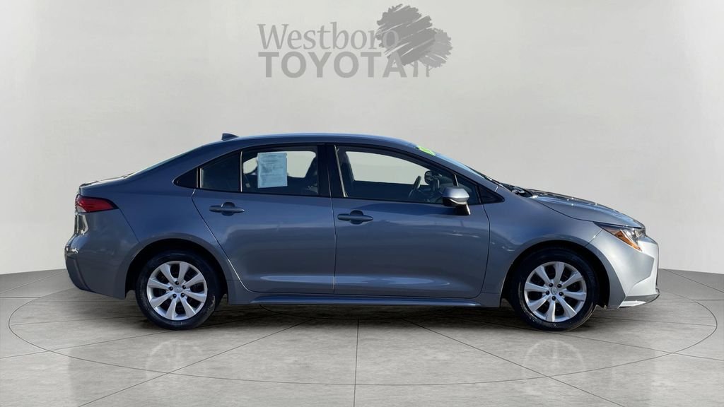 Used 2024  Toyota LE image 8