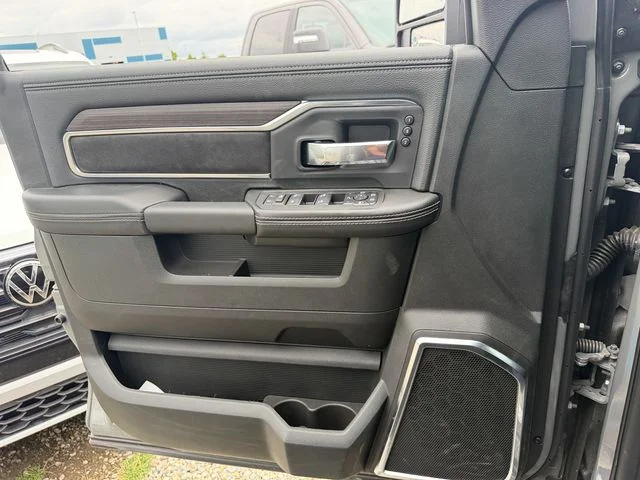 New 2026 Ceramic Gray Clear-Coat Exterior Paint RAM Laramie image 16
