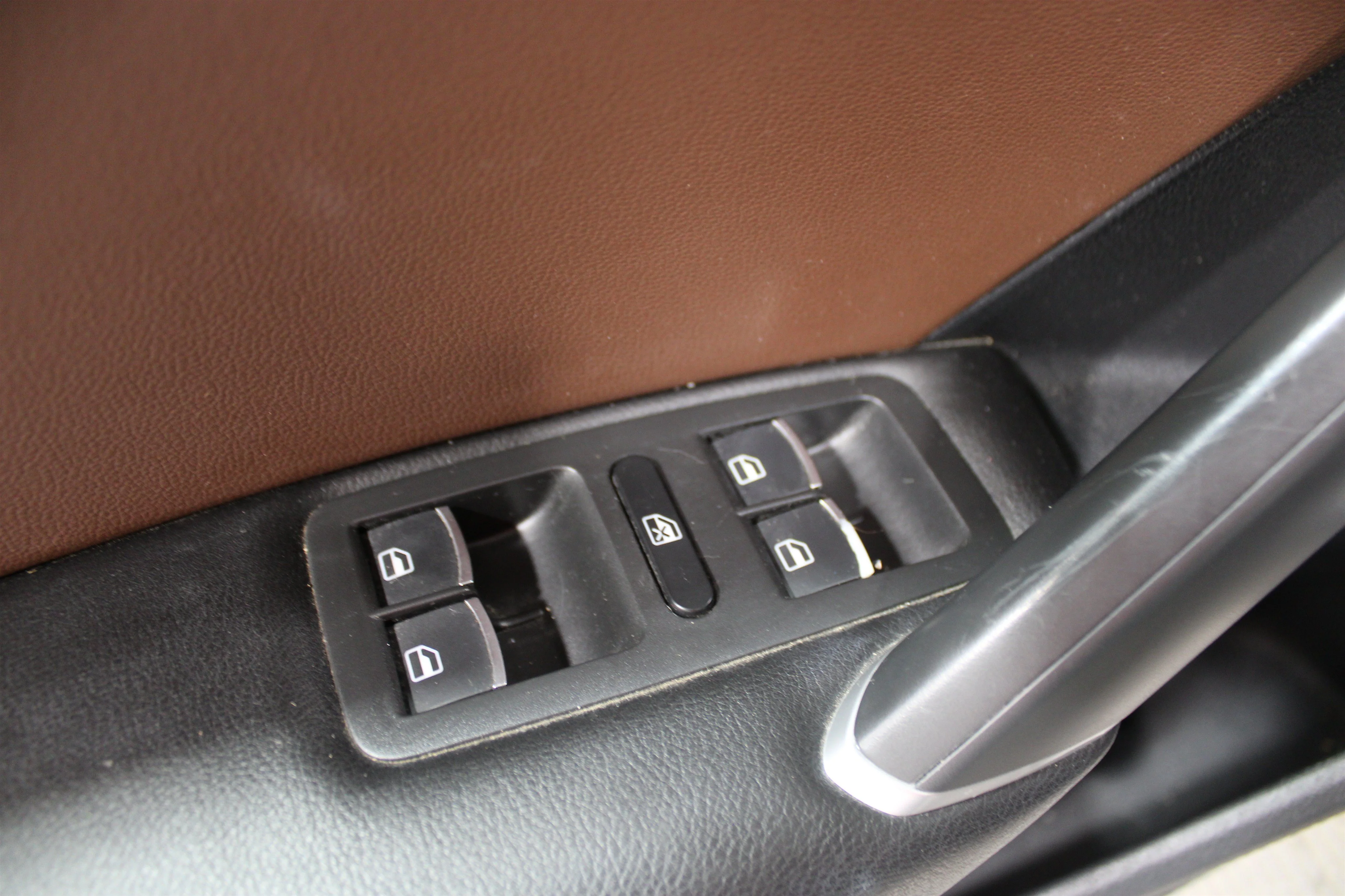 2022 Volkswagen Passat Limited Edition - Photo 7