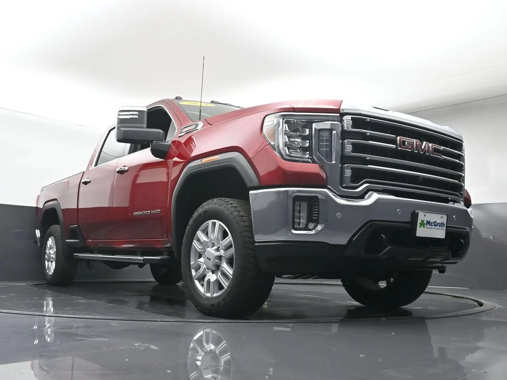 Used 2022 Red GMC SLT image 29
