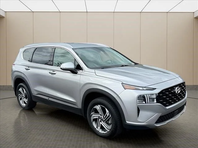 Used 2023 Silver Hyundai SEL image 2