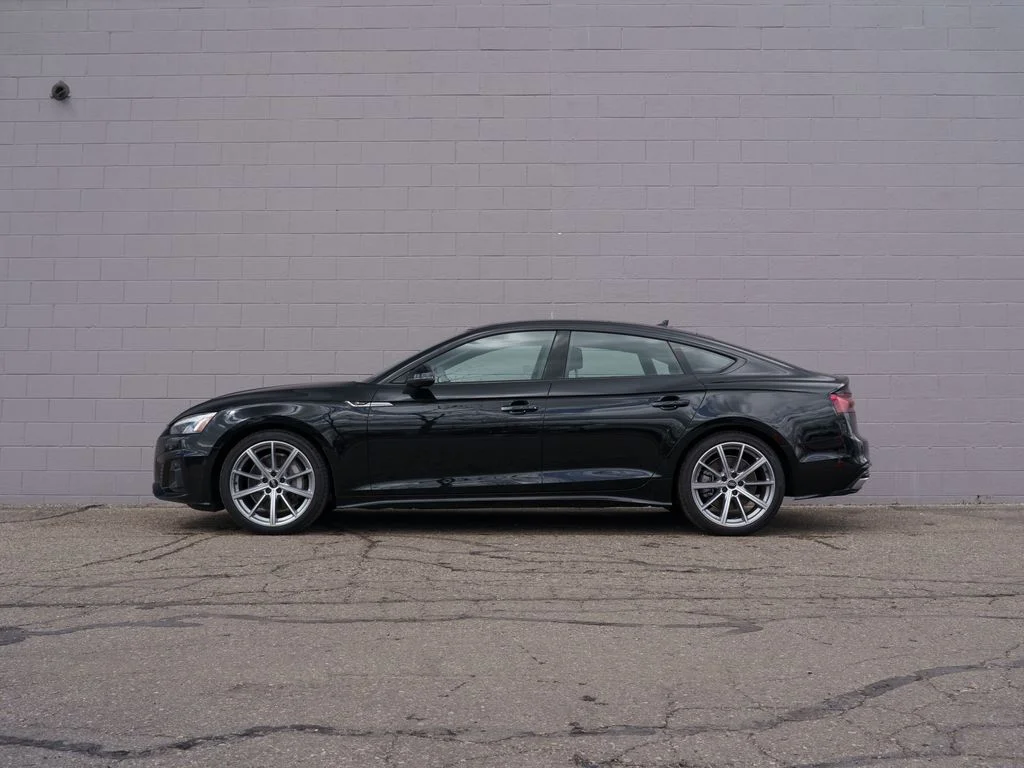 Used 2025 Black Audi 45 S line Premium image 2