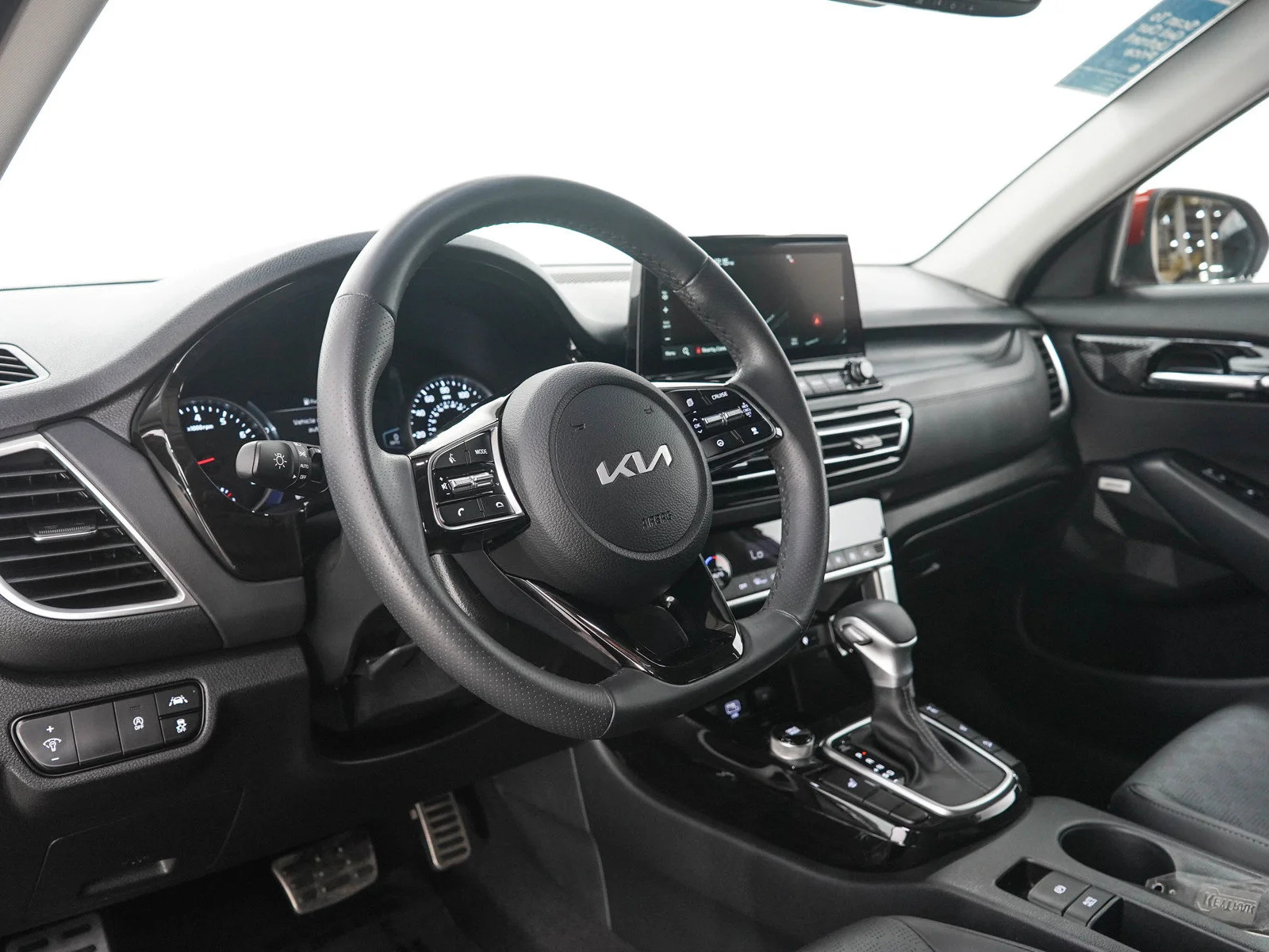 Used 2023 Mars Orange Kia SX image 23