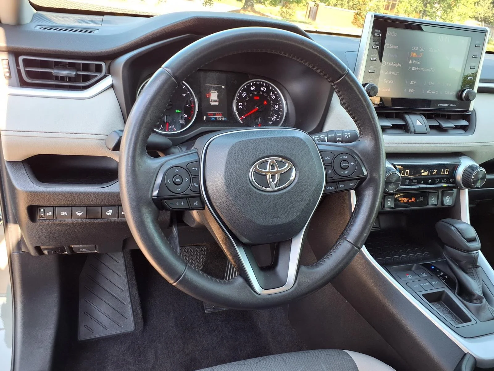 Used 2022 Lunar Rock Toyota XLE image 19
