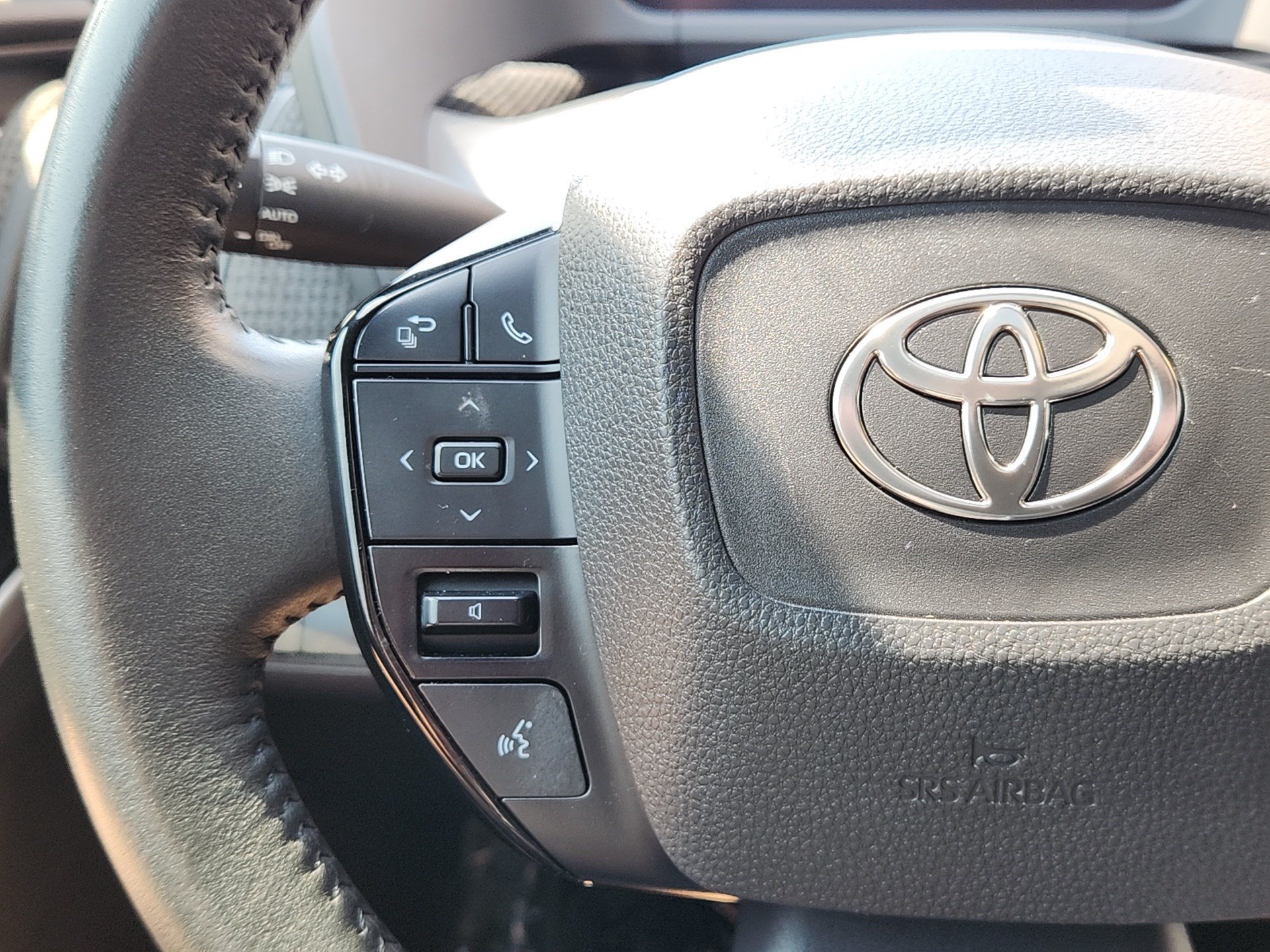 Certified Used 2023 Heavy Metal Toyota XLE image 16