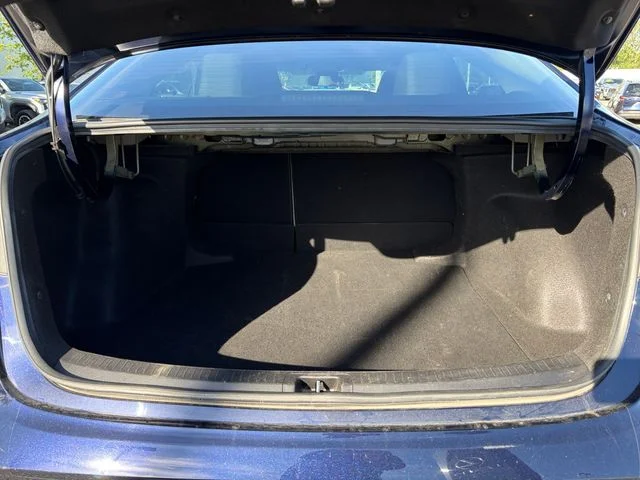 Used 2020  Toyota LE image 23