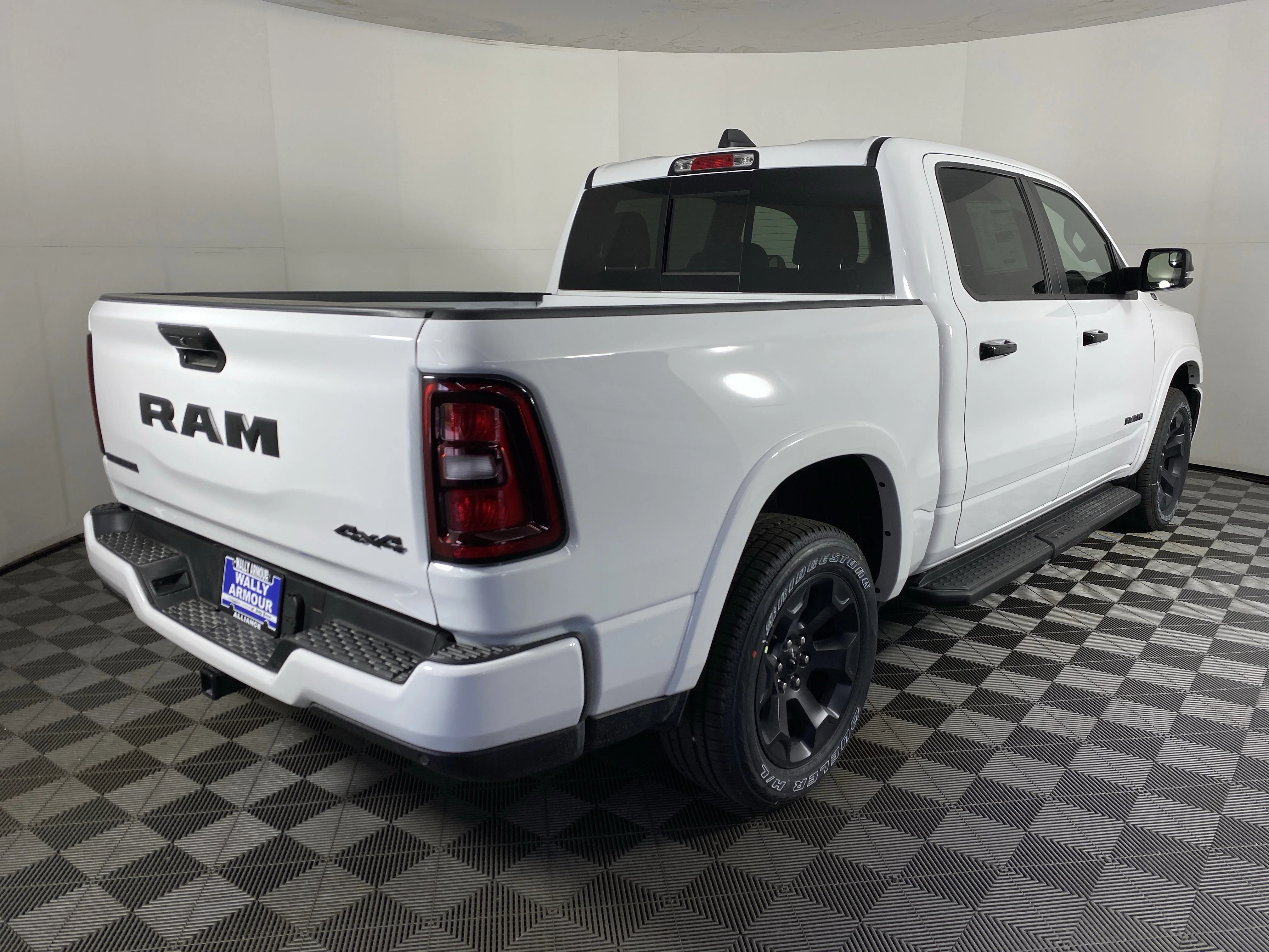 New 2026 Bright White Clear-Coat Exterior Paint RAM Big Horn/Lone Star image 7