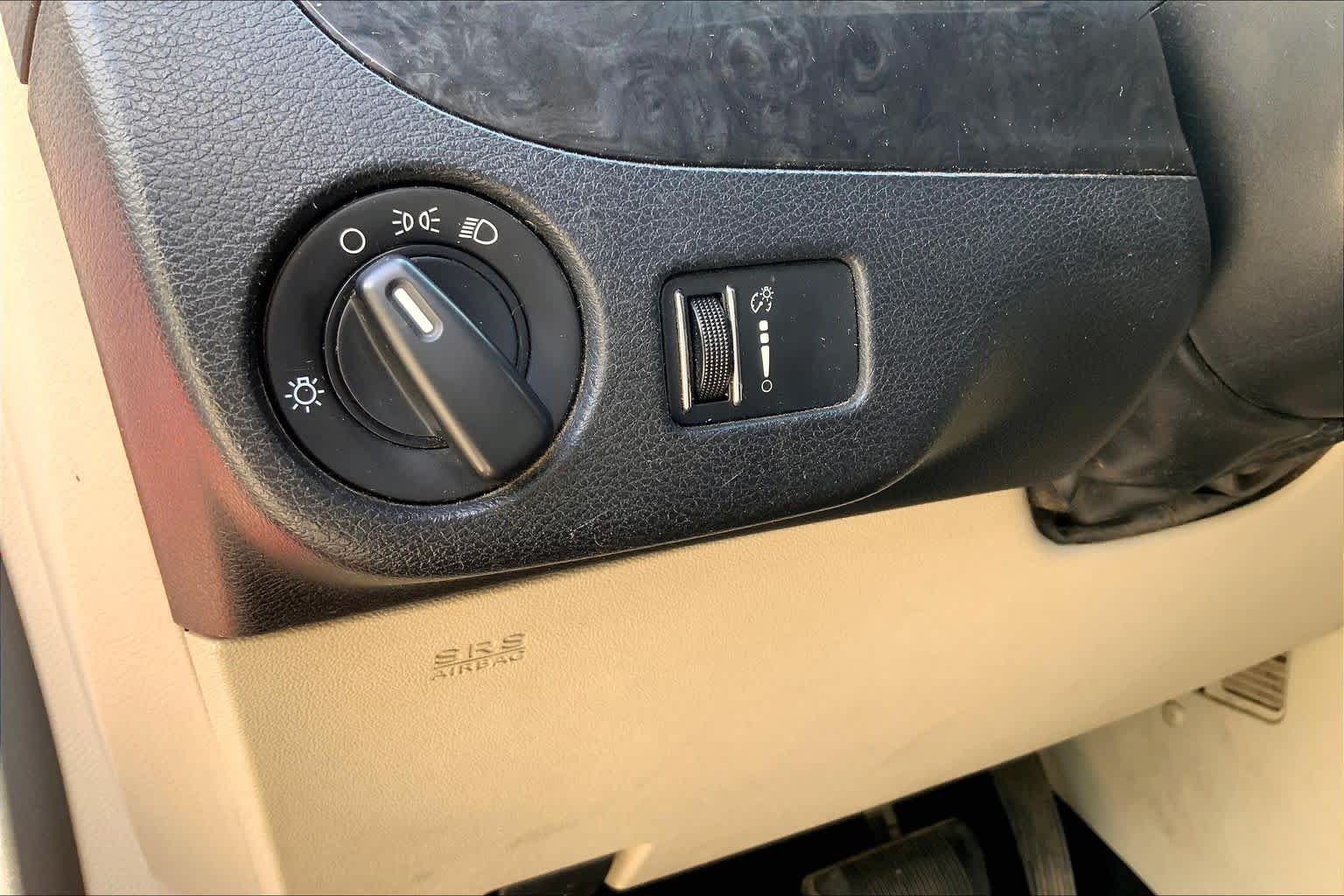 Used 2013 Redline Two-Coat Pearl Dodge SXT image 32