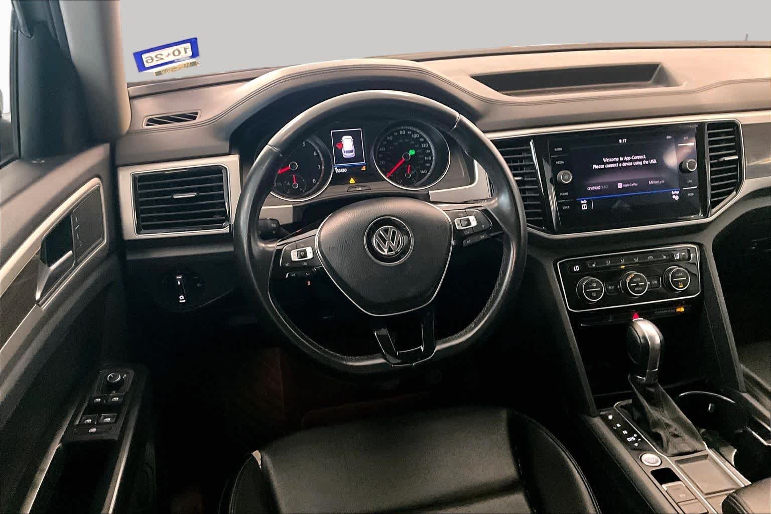 Used 2018 Reflex Silver Metallic Volkswagen 3.6L V6 SEL image 16