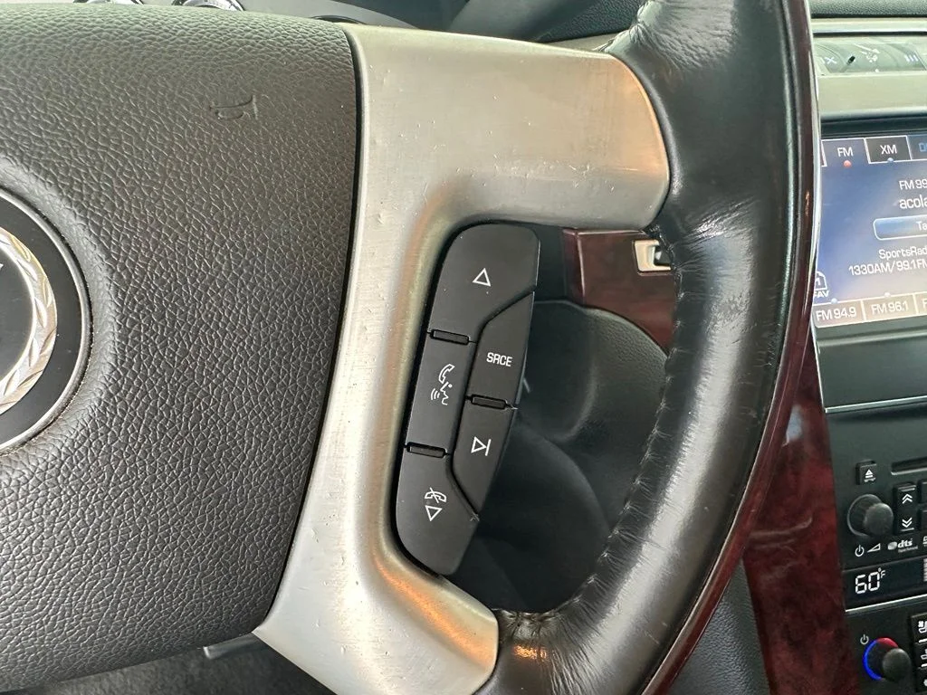 Used 2013 White Cadillac Premium image 18