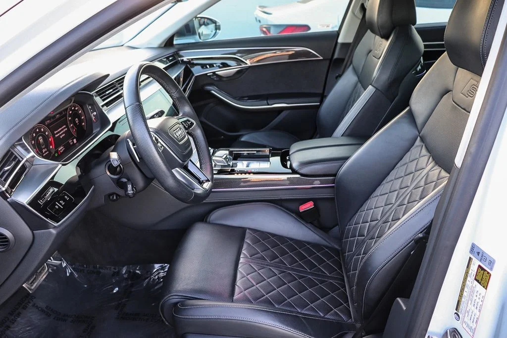 Used 2022  Audi 4.0T image 21