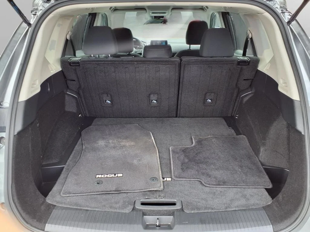 Used 2024 Gray Nissan S image 24