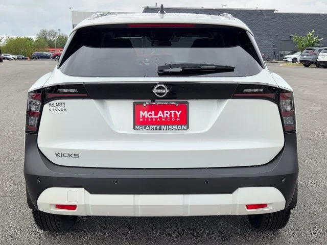 New 2027 Aspen White TriCoat Nissan SR image 7