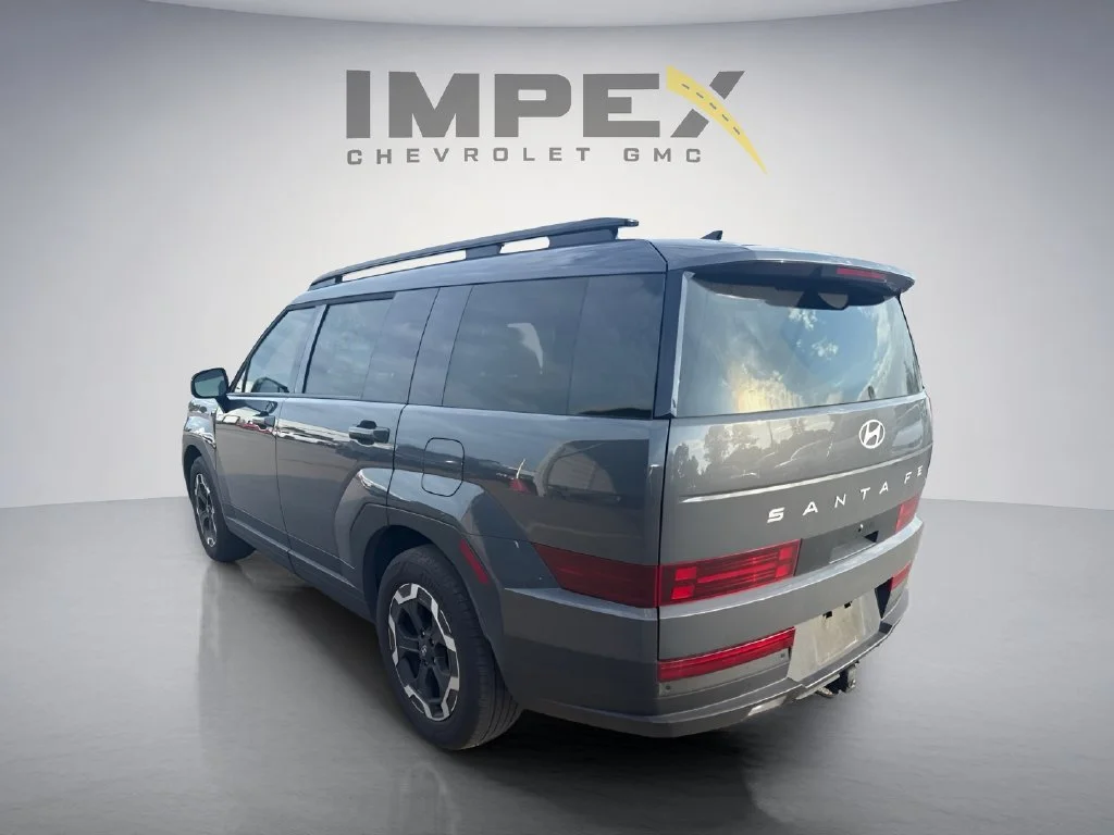 Used 2024  Hyundai SEL image 3