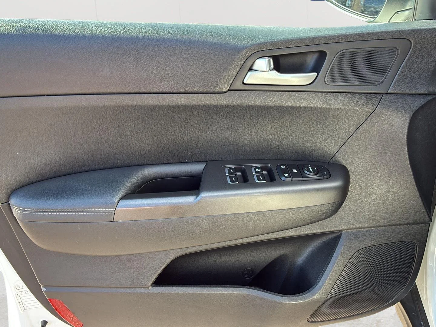 Used 2019 Clear White Kia LX image 14