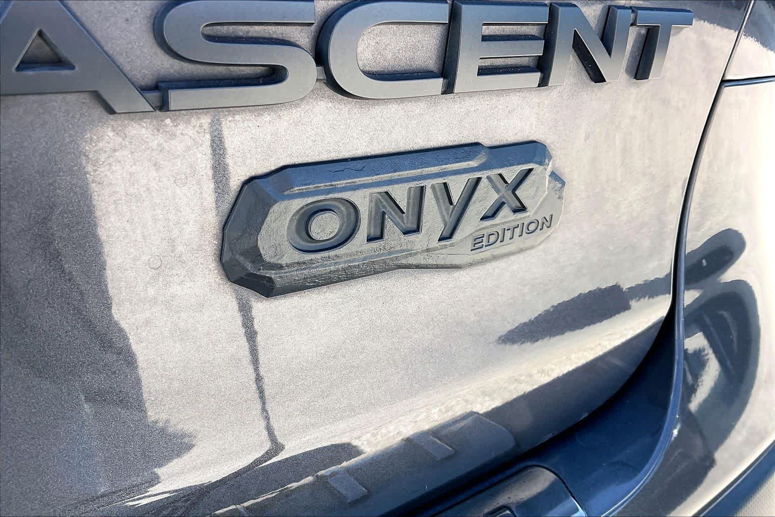 Used 2023 Magnetite Gray Metallic Subaru Onyx Edition Limited image 10