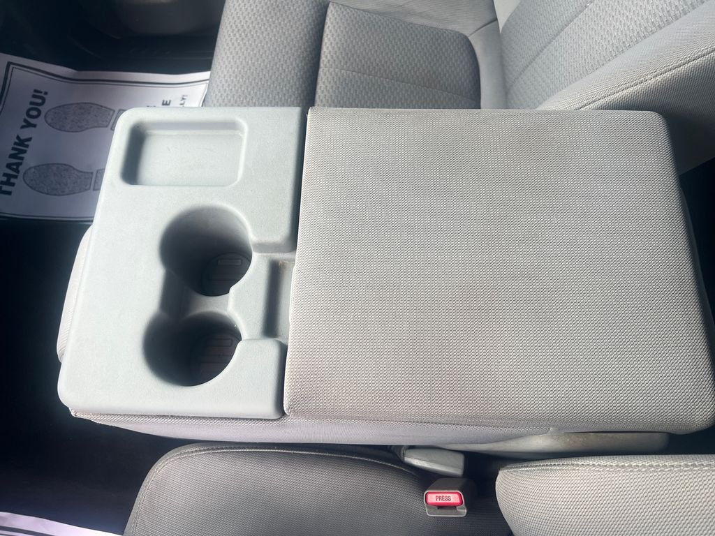 Used 2013 Black Ford XLT image 20