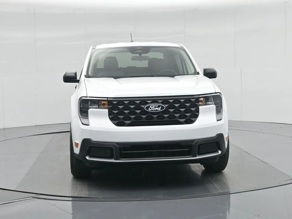 New 2026 Oxford White Ford XLT image 25