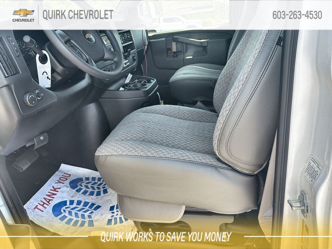 2025 Chevrolet Express Cargo Work Van - Photo 12