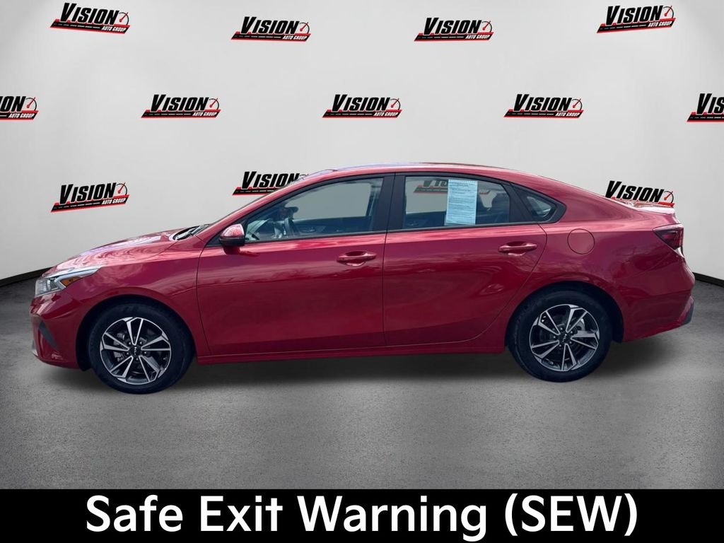 Used 2023 Red Kia LXS image 10