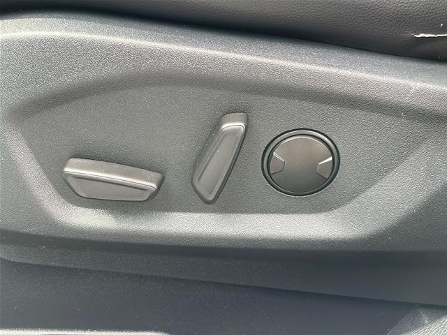 Used 2024 Oxford White Ford SEL image 43