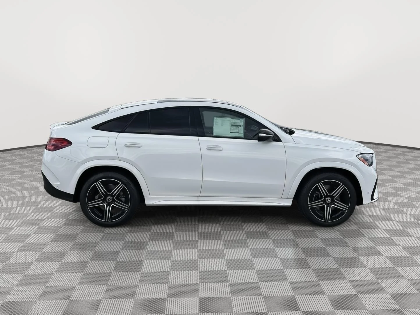 New 2026 Polar White Mercedes-Benz GLE 450 image 4