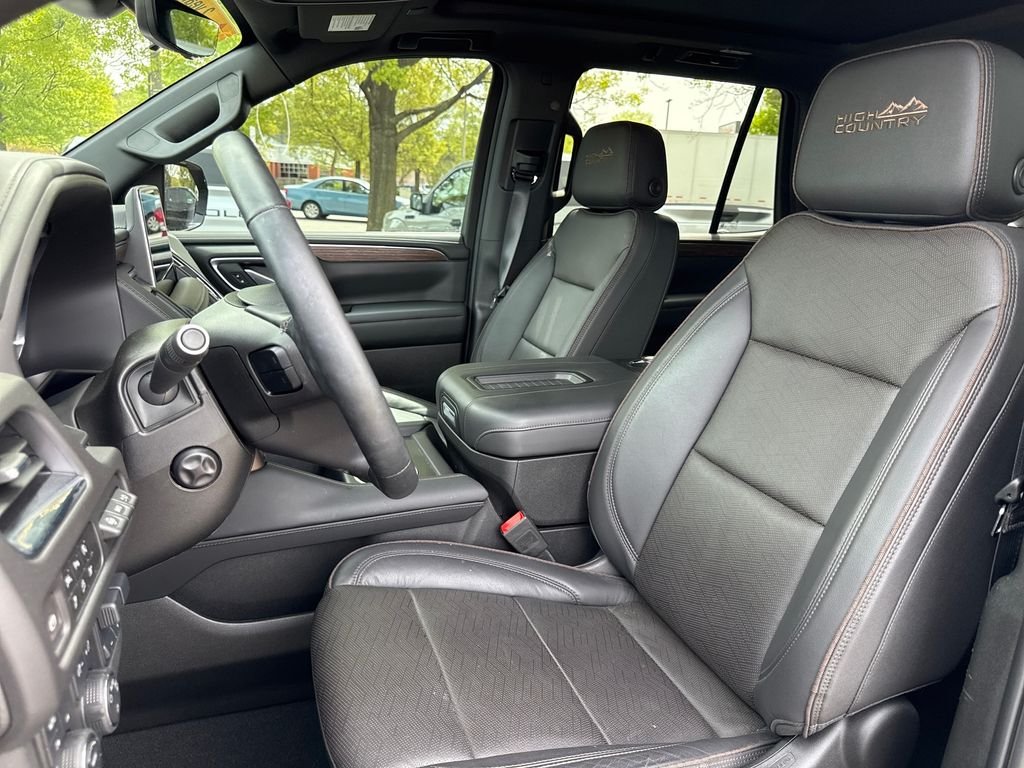 Used 2024 Black Chevrolet High Country image 12