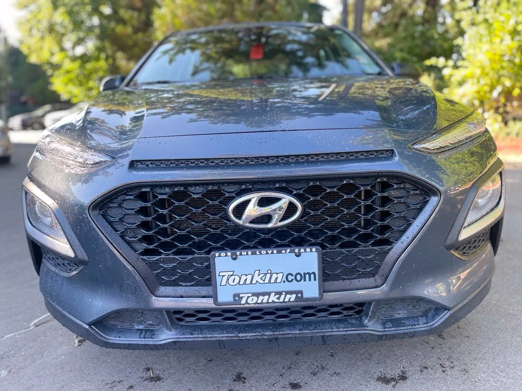 Used 2021 Thunder Gray Hyundai SE image 9